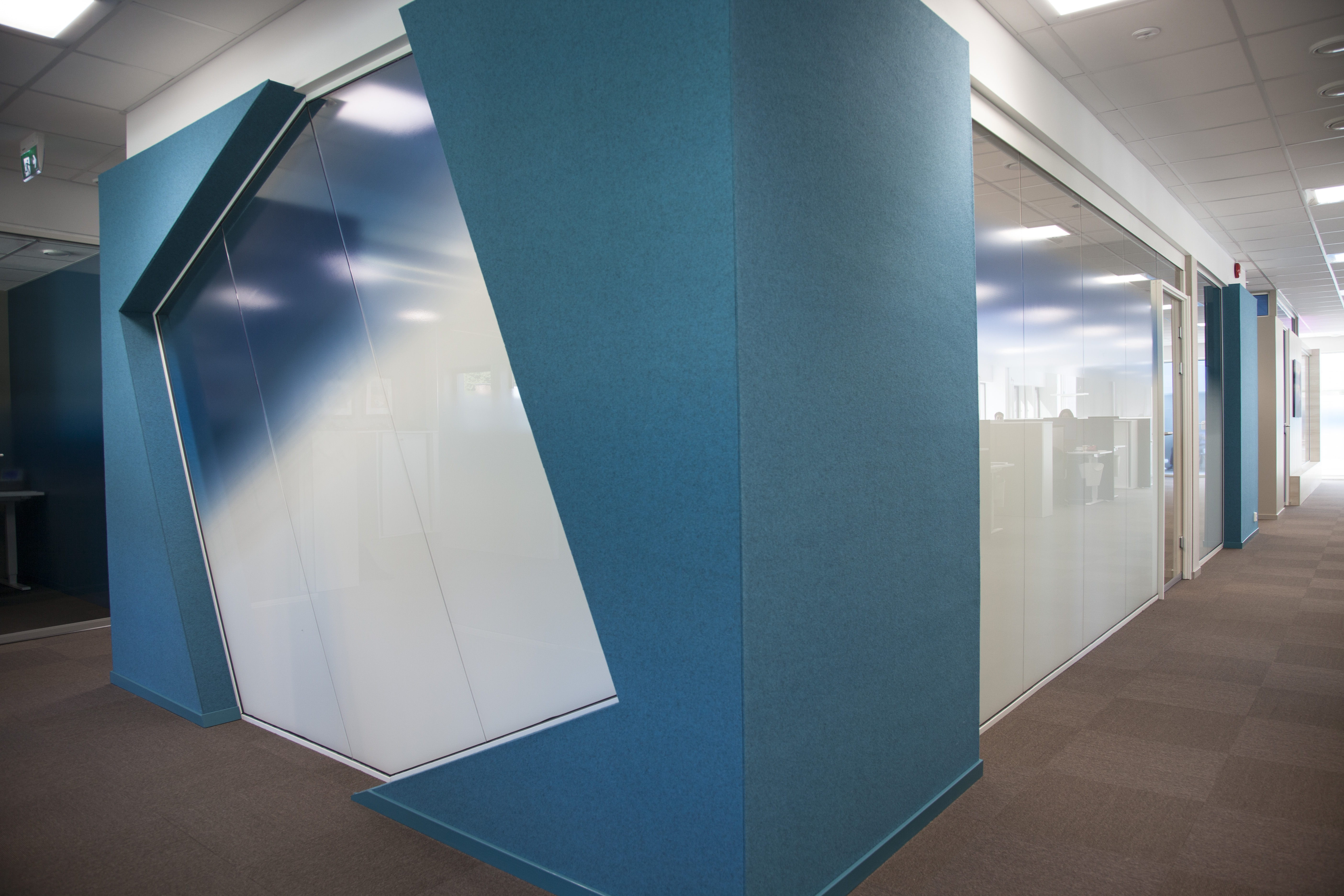 Filt på væggen hos Sparebank (2)