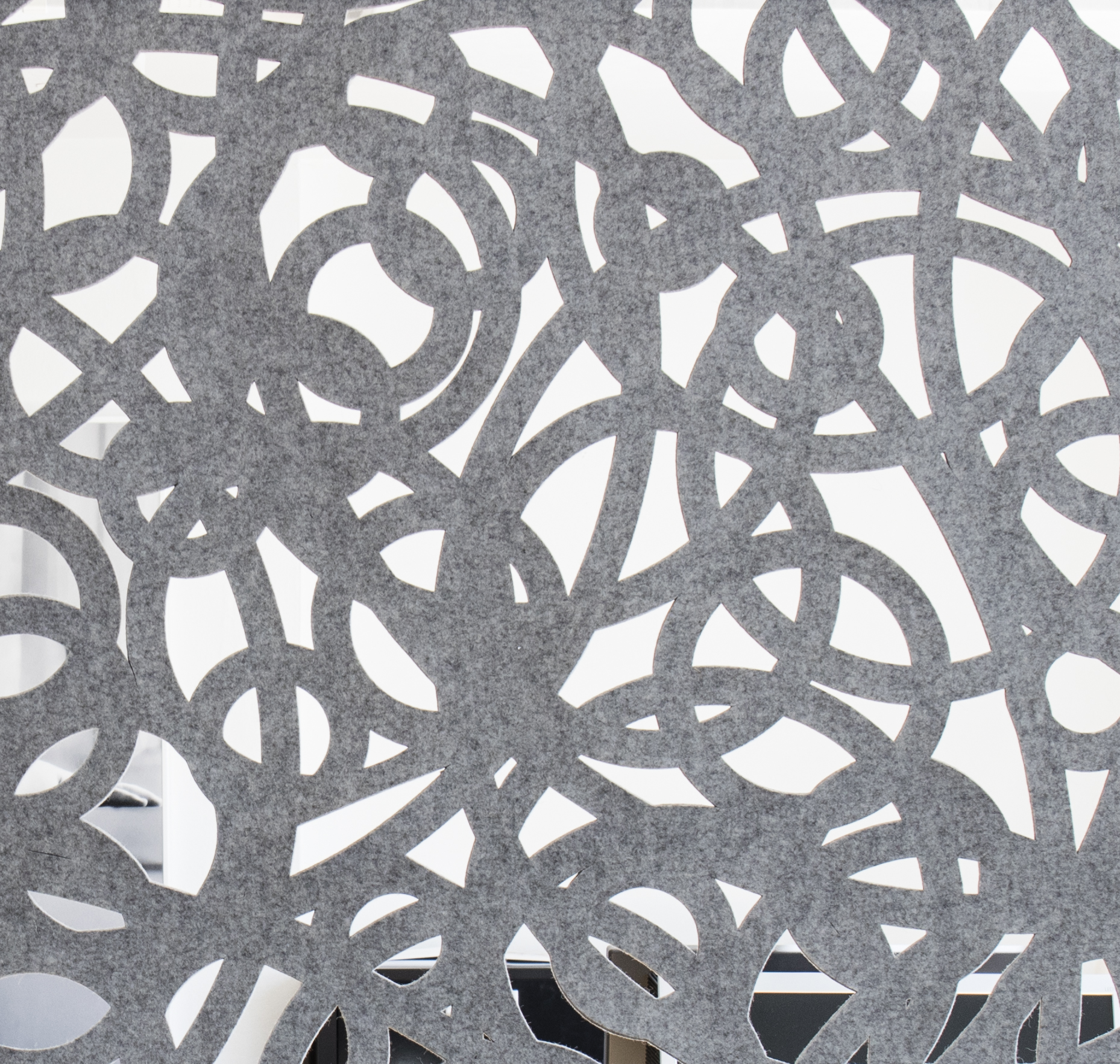 CoverSingle rumafskærmning i filt ophængt med wire (5)