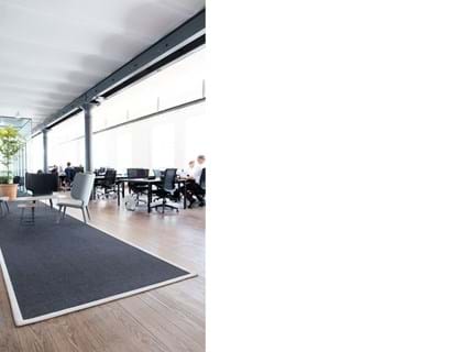 Rainmarks Loft-afpassede tæpper i sisal med kantebånd (1)