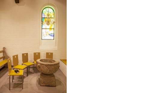 Altertæppe i kirke i Fraster filt