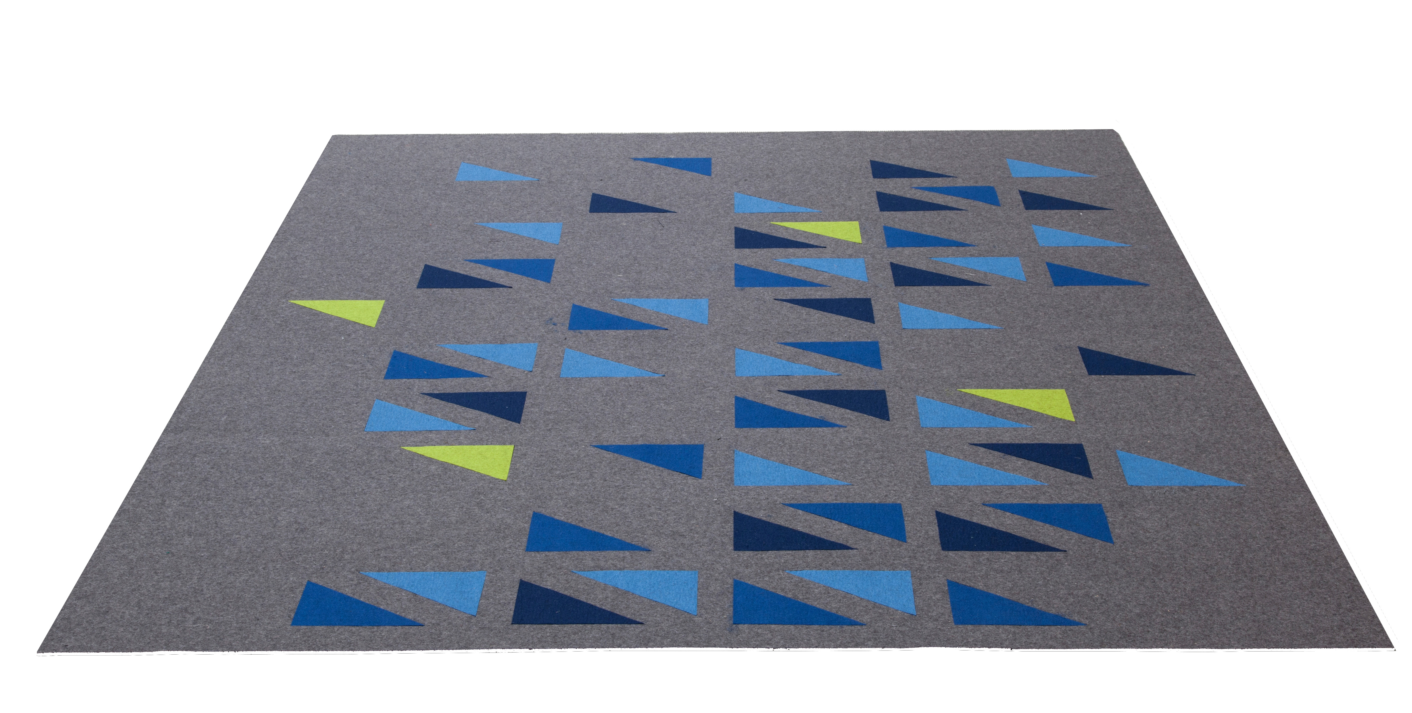 Filt tæppe fv. 175 med trekanter blå