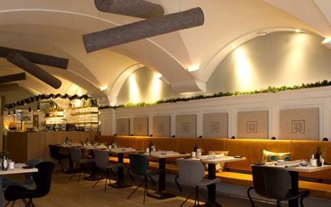 TwisterPlus akustikpanel med filt på Restaurant de Rozzario