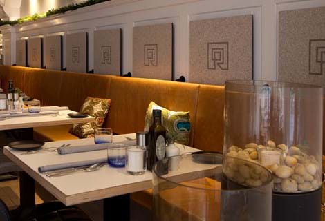 TwisterPlus akustikpanel med filt på Restaurant de Rozzario (1)