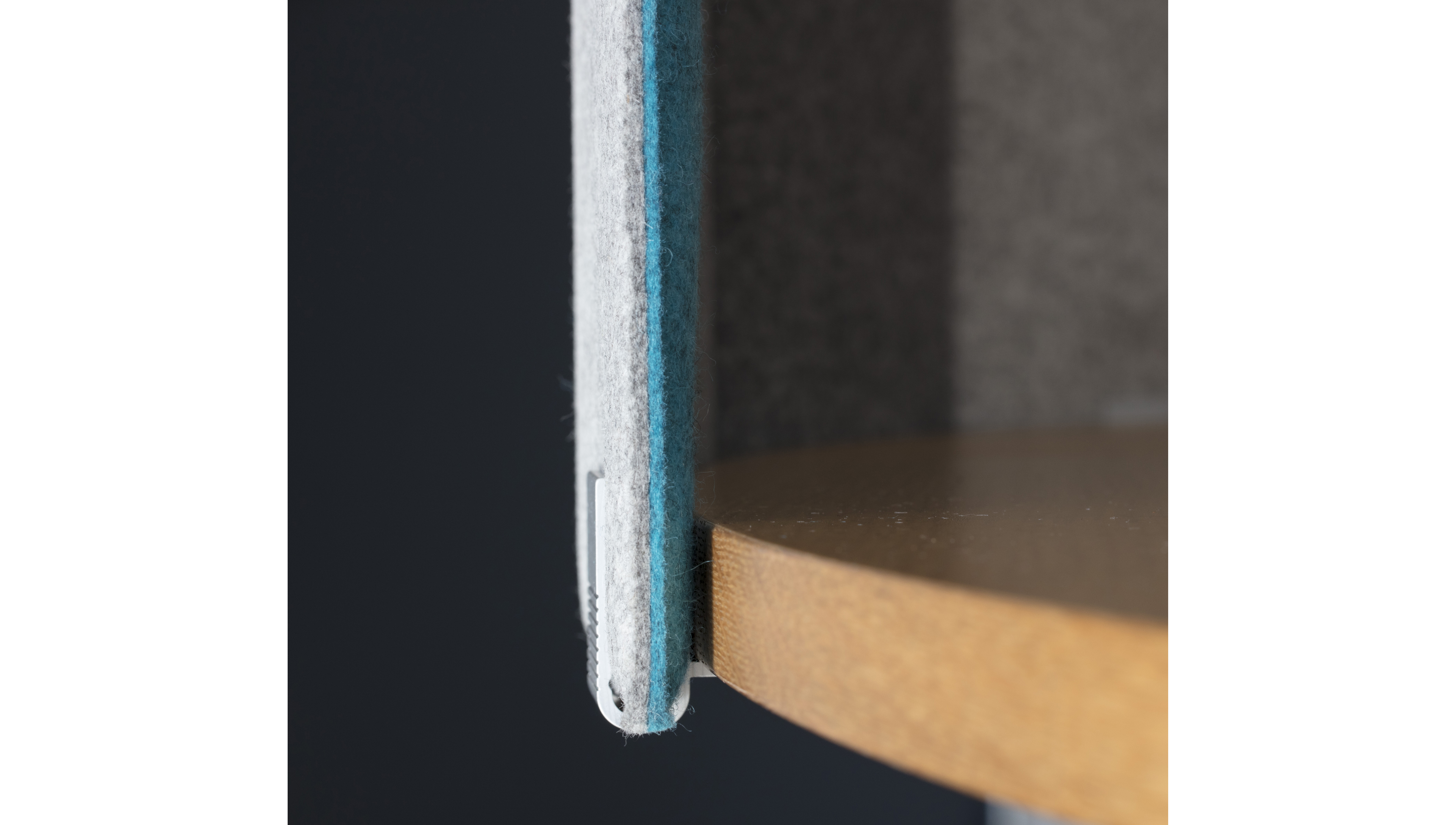 ZigZag bordskærm med beslag_33 (1)