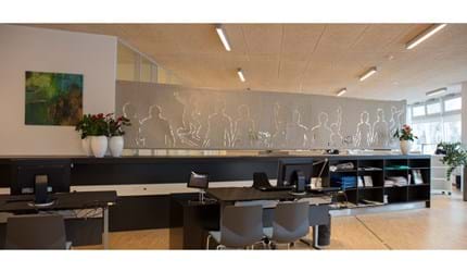 Filt som rumdeler udskåret med mønster