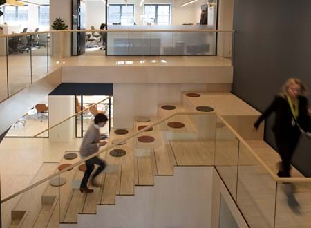 filtpuder på trappe