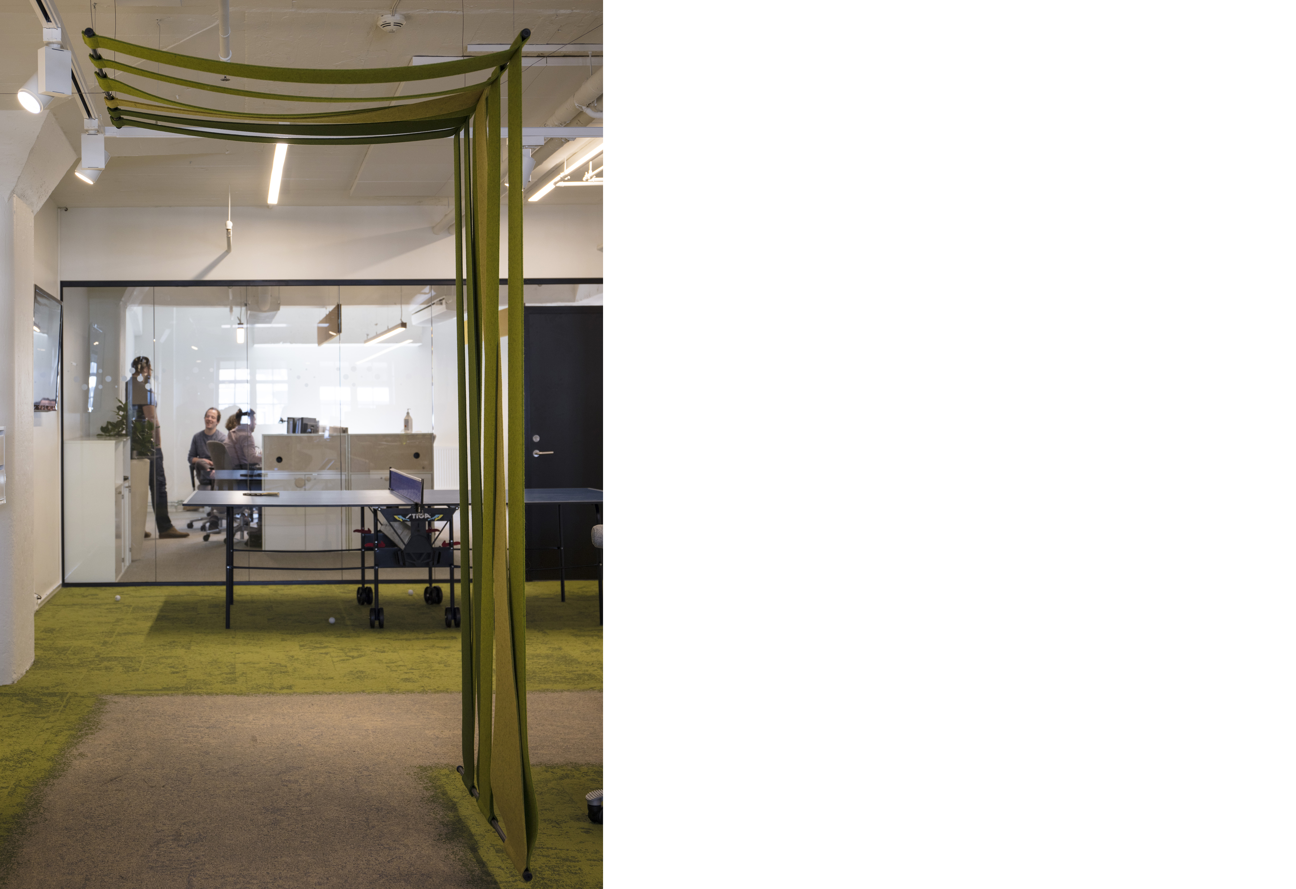 covers i grønt ligner skov