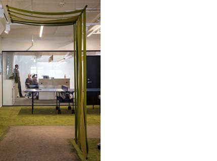 covers i grønt ligner skov