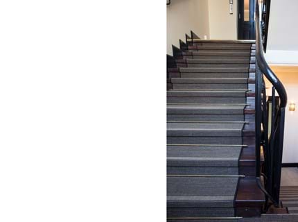 Mellau tæppeløber i sisal på trappe (6)