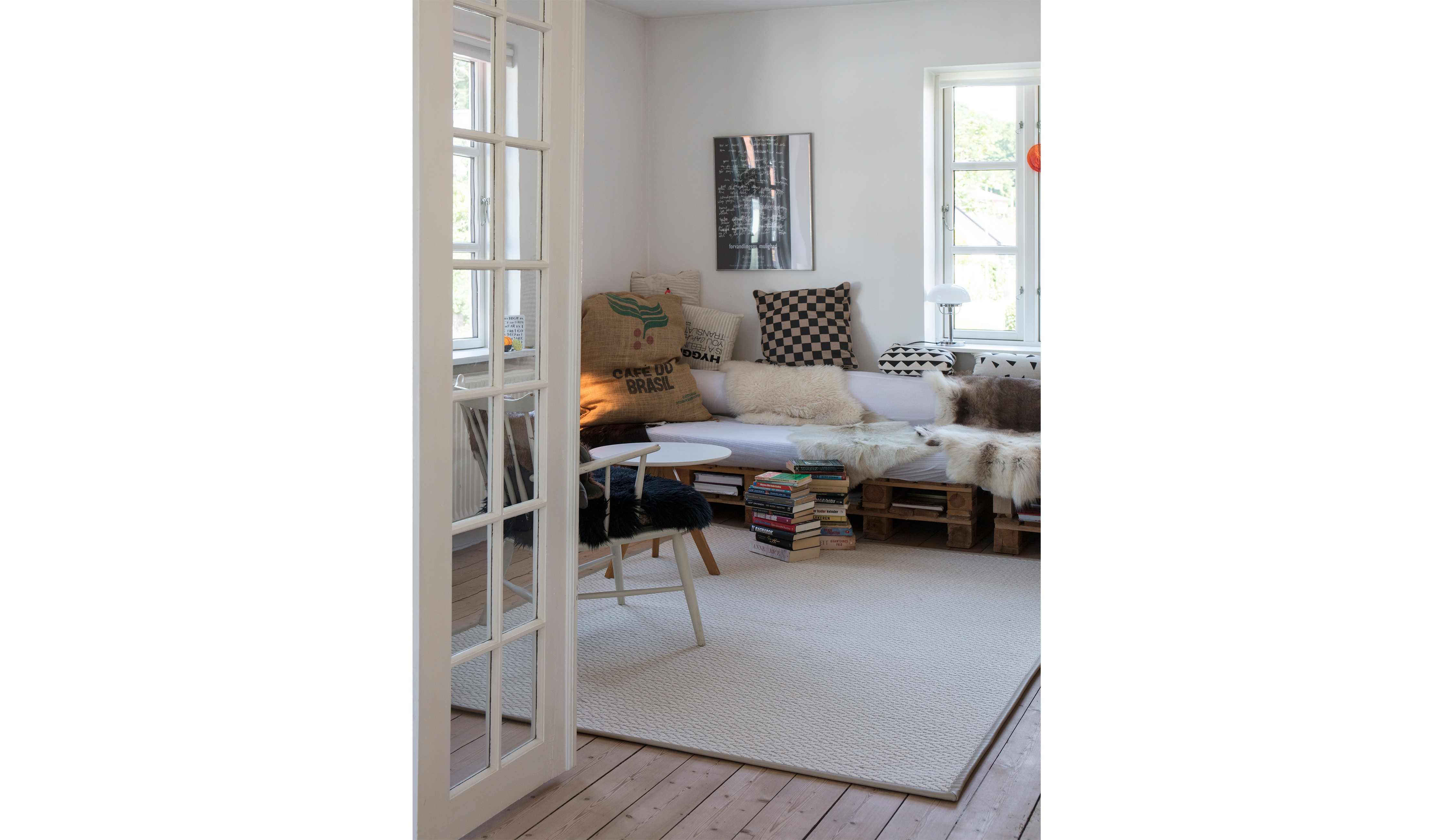 Andes afpasset tæppe i stue