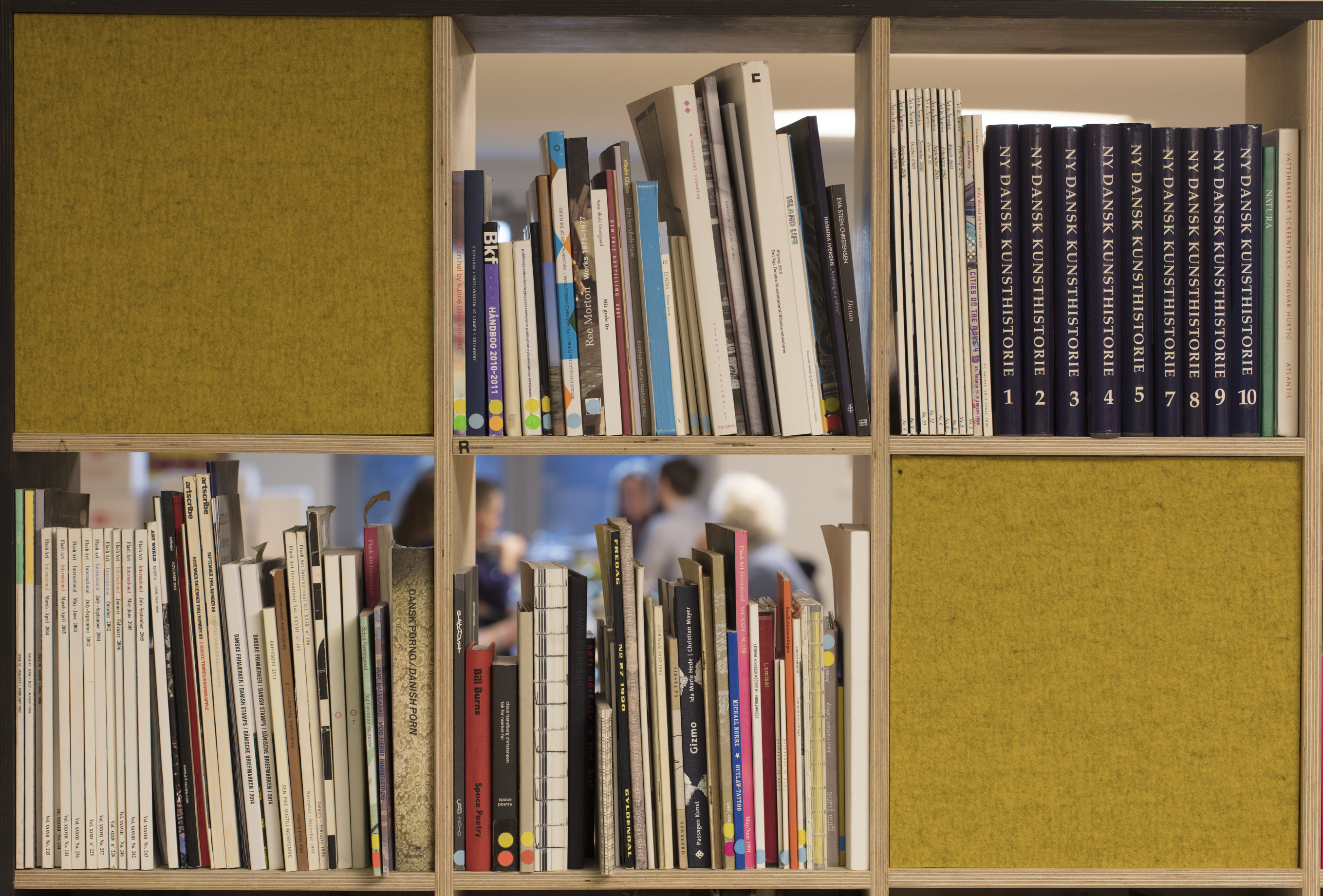 bogreoler med filt dekoration