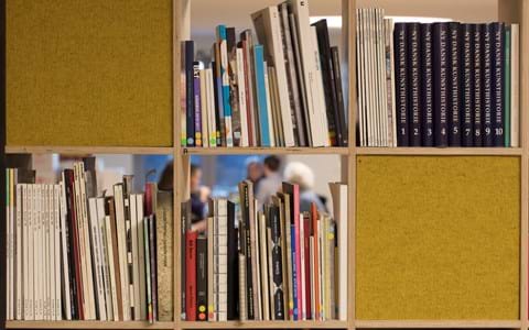 bogreoler med filt dekoration