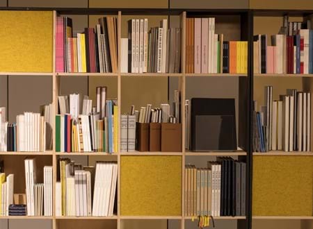 bogreoler med filt dekoration