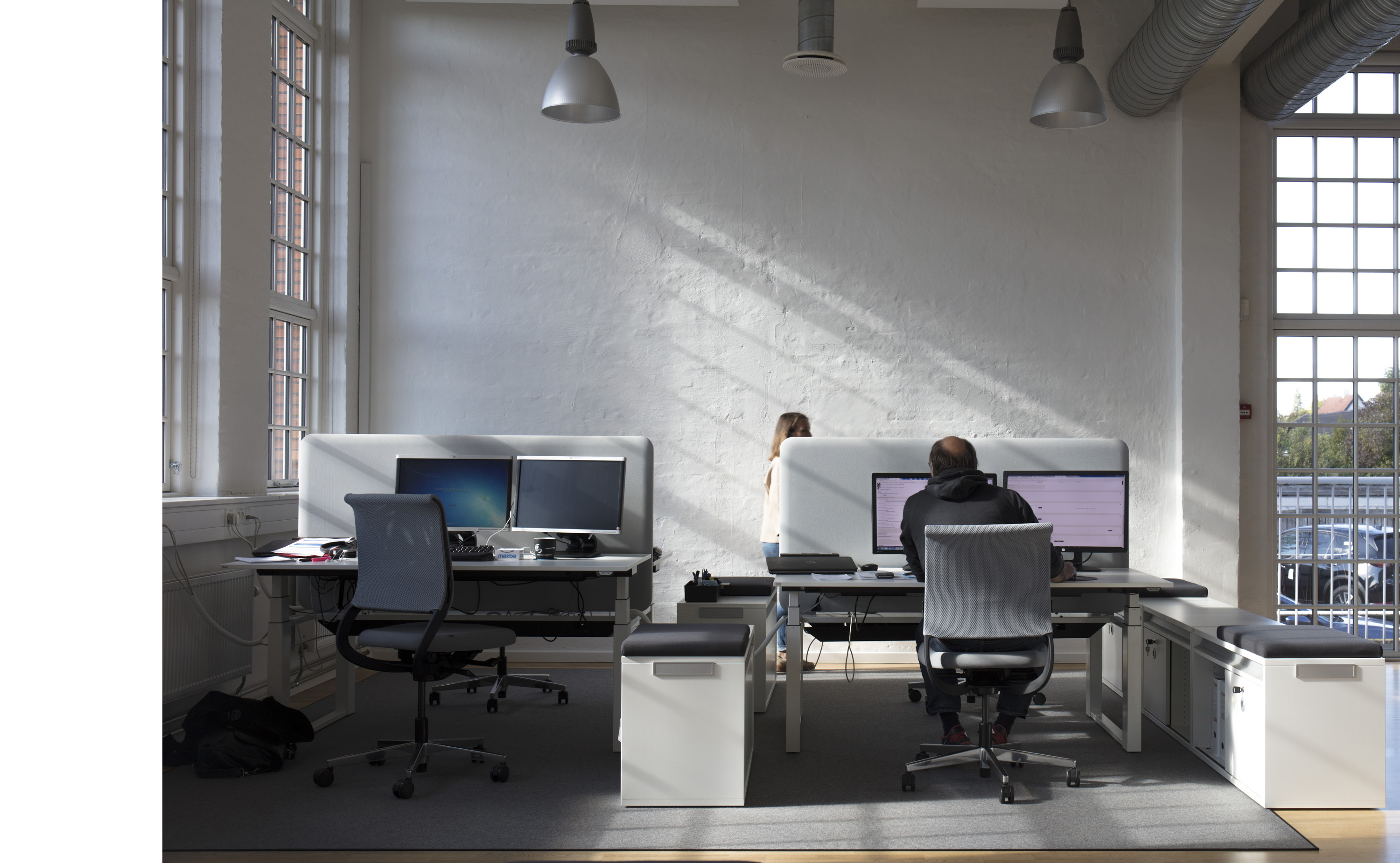 Arctic tæpper i kontor hos Mazda (4)