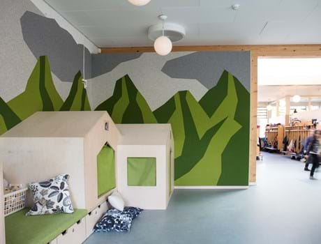 grøn uldfilt væg udsmykning