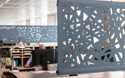 Økonomi og indenrigsministeriet, CoverSingle, fraster, filt, cover, rumafskærmning, roomdivider, akustik, uld filt, inspiration, design, indretning, afskærmning, filt på glas,