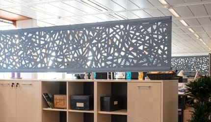 Økonomi og indenrigsministeriet, CoverSingle, fraster, filt, cover, rumafskærmning, roomdivider, akustik, uld filt, inspiration, design, indretning, afskærmning, filt på glas,