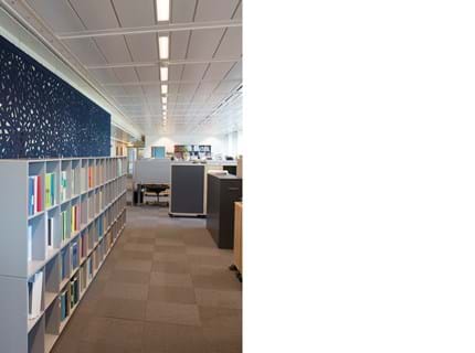 Økonomi og indenrigsministeriet, CoverSingle, fraster, filt, cover, rumafskærmning, roomdivider, akustik, uld filt, inspiration, design, indretning, afskærmning, filt på glas,