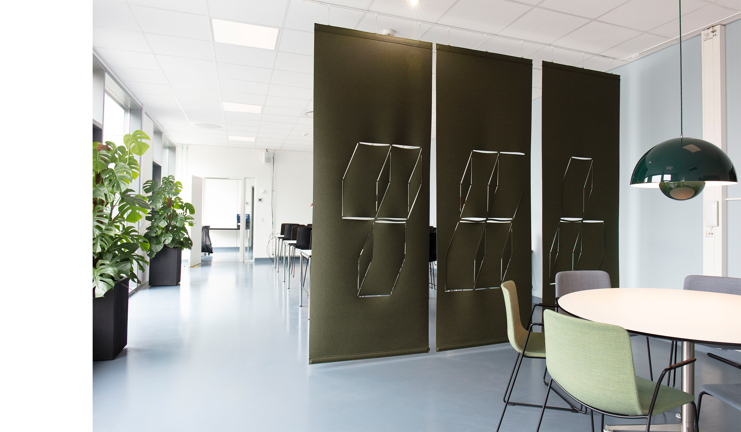 fraster, filt, cover, rumafskærmning, roomdivider, akustik, uld filt, inspiration, design, indretning, afskærmning, felt, wool felt, acoustic and decoration,