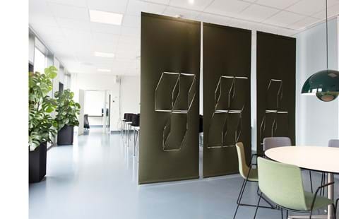 fraster, filt, cover, rumafskærmning, roomdivider, akustik, uld filt, inspiration, design, indretning, afskærmning, felt, wool felt, acoustic and decoration,