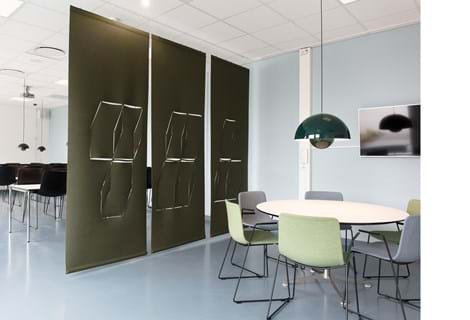 fraster, filt, cover, rumafskærmning, roomdivider, akustik, uld filt, inspiration, design, indretning, afskærmning, felt, wool felt, acoustic and decoration,