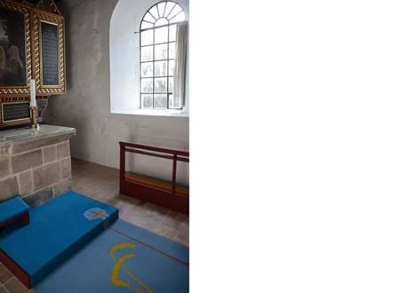 Kunstnerisk altertæppe i filt skallerup kirke (1)