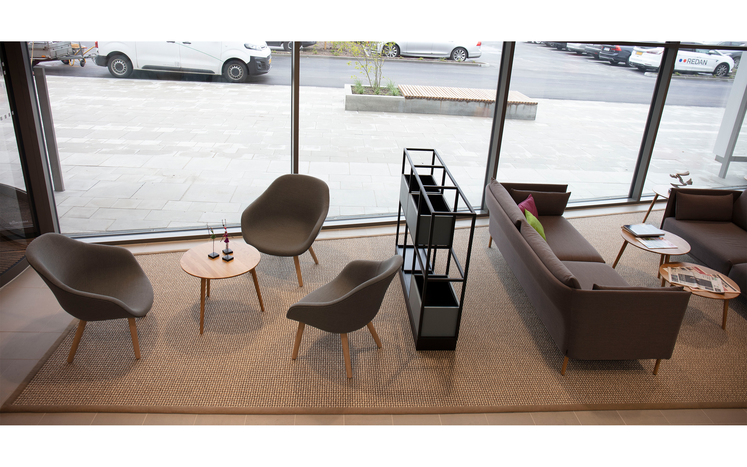 Afpasset sisal tæppe kvalitet Almadi i lounge