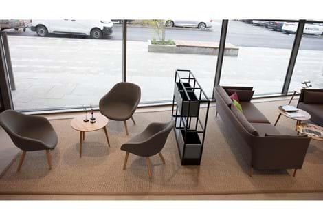 Afpasset sisal tæppe kvalitet Almadi i lounge