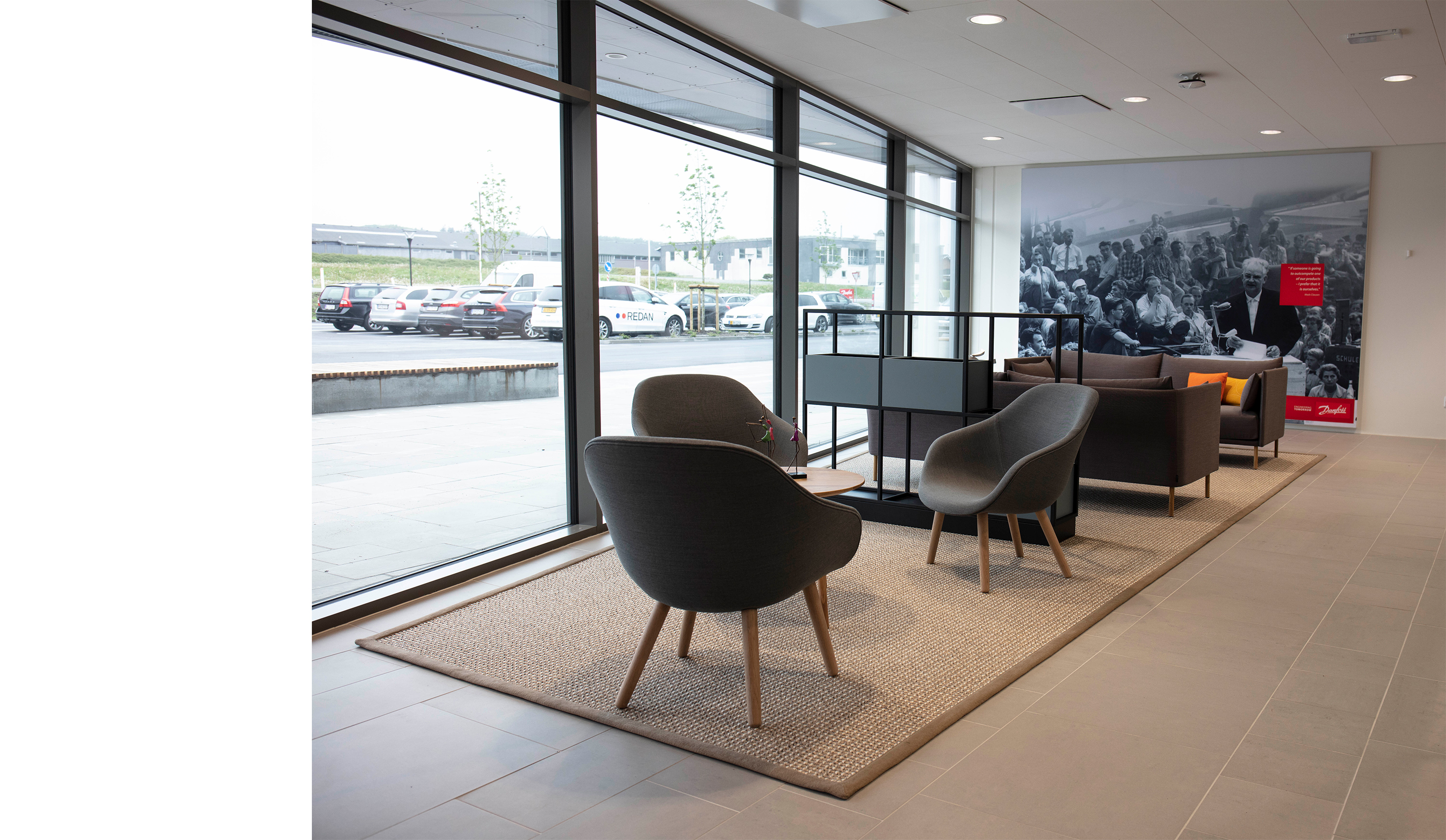 Afpasset sisal tæppe kvalitet Almadi i lounge