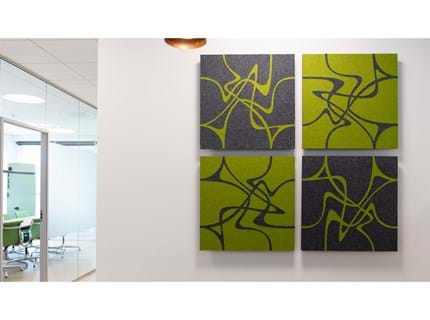 TwisterPlus akustikpanel i grøn filt på væg