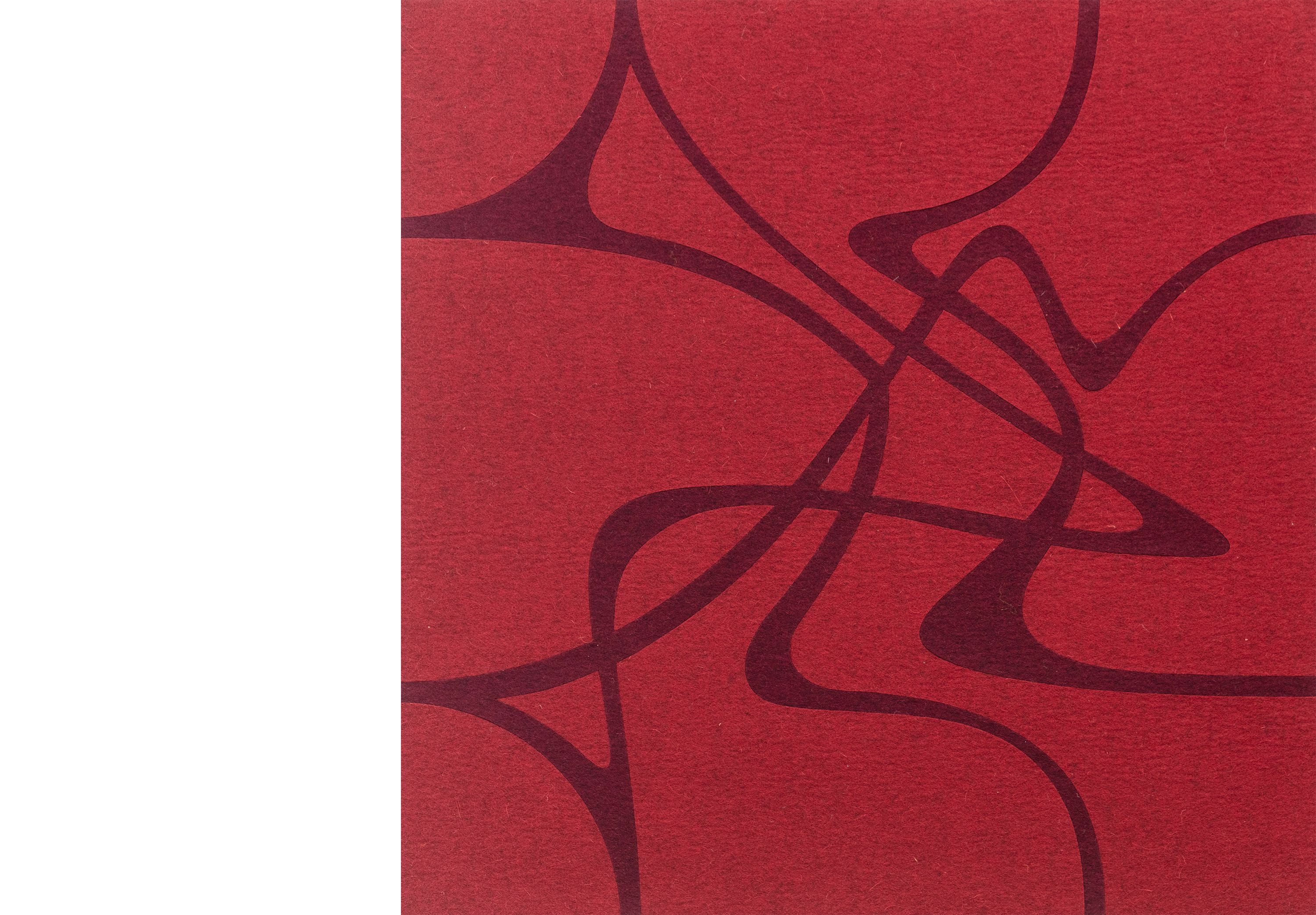 TwisterPlus akustikpanel i rød filt på væg