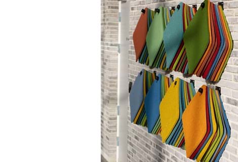 Bjørlien skole filtsæder på trappe (5)