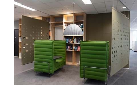 CoverSingle, rumdeler i filt, uldfilt, Roomdivider in felt,