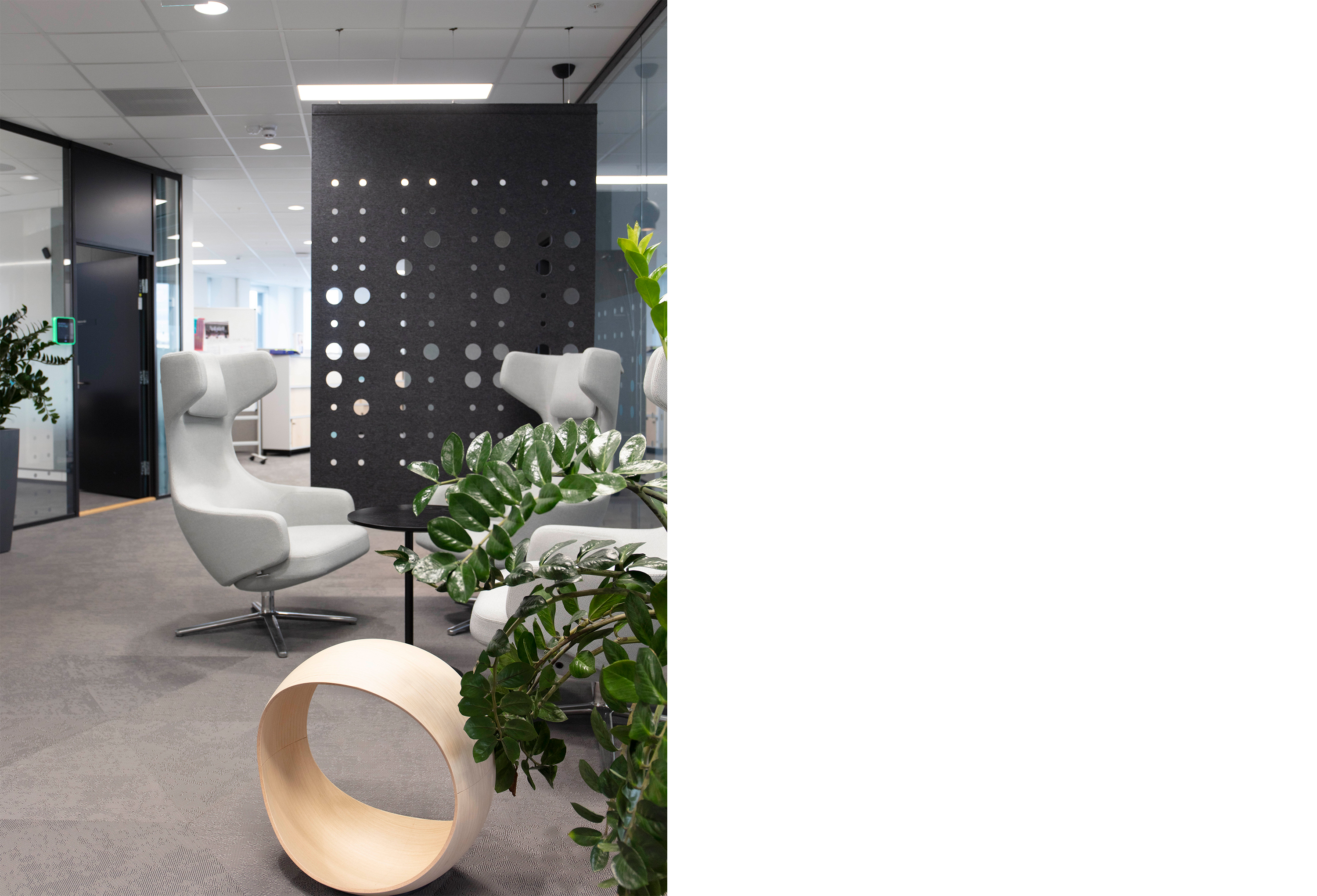 CoverSingle rumdeler nedhængt fra loft