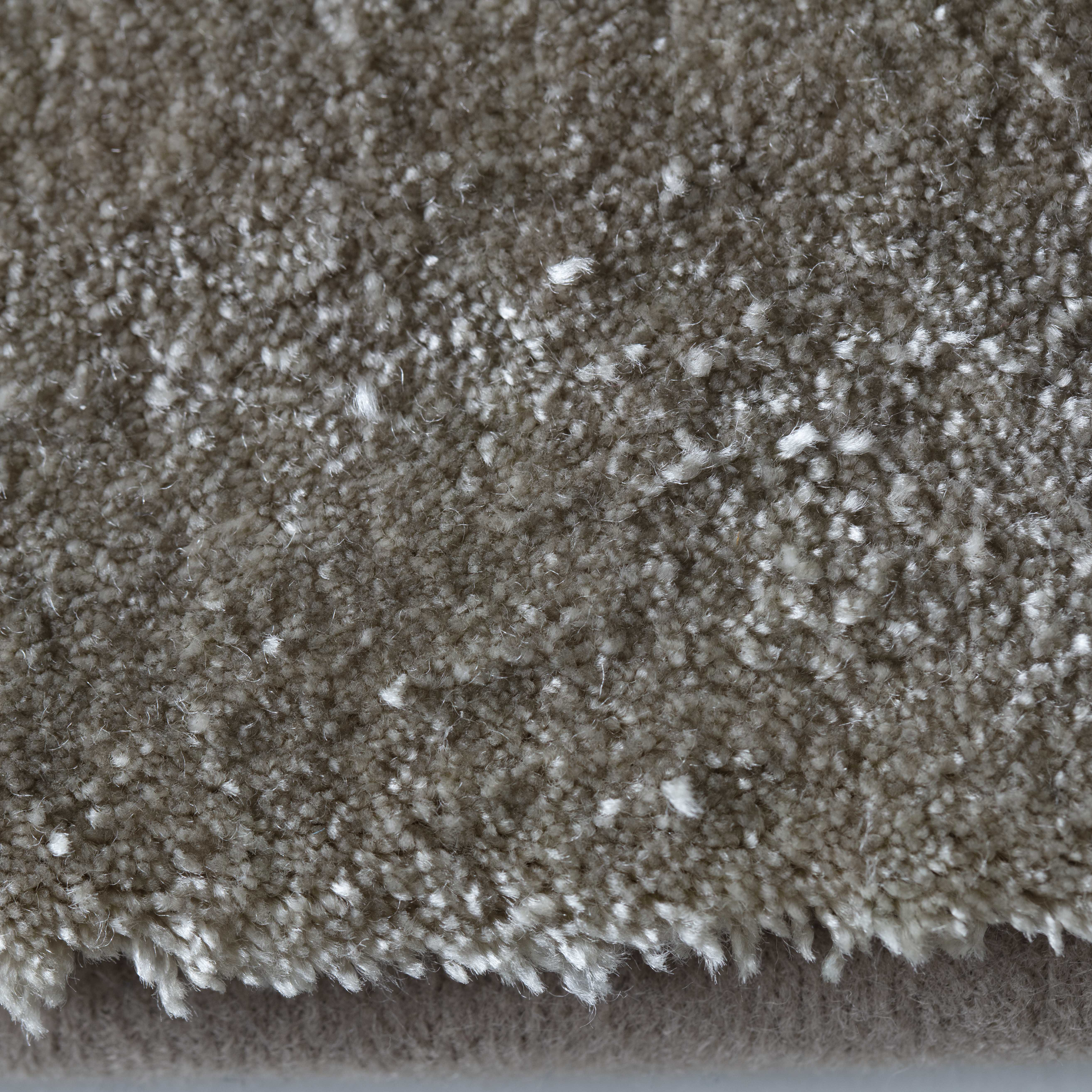 Slim kant, Makalu 3540