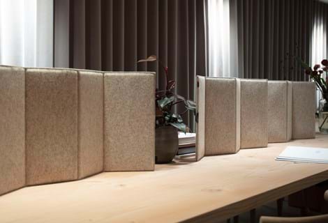 ZigZag bordskærm i filt, The House.