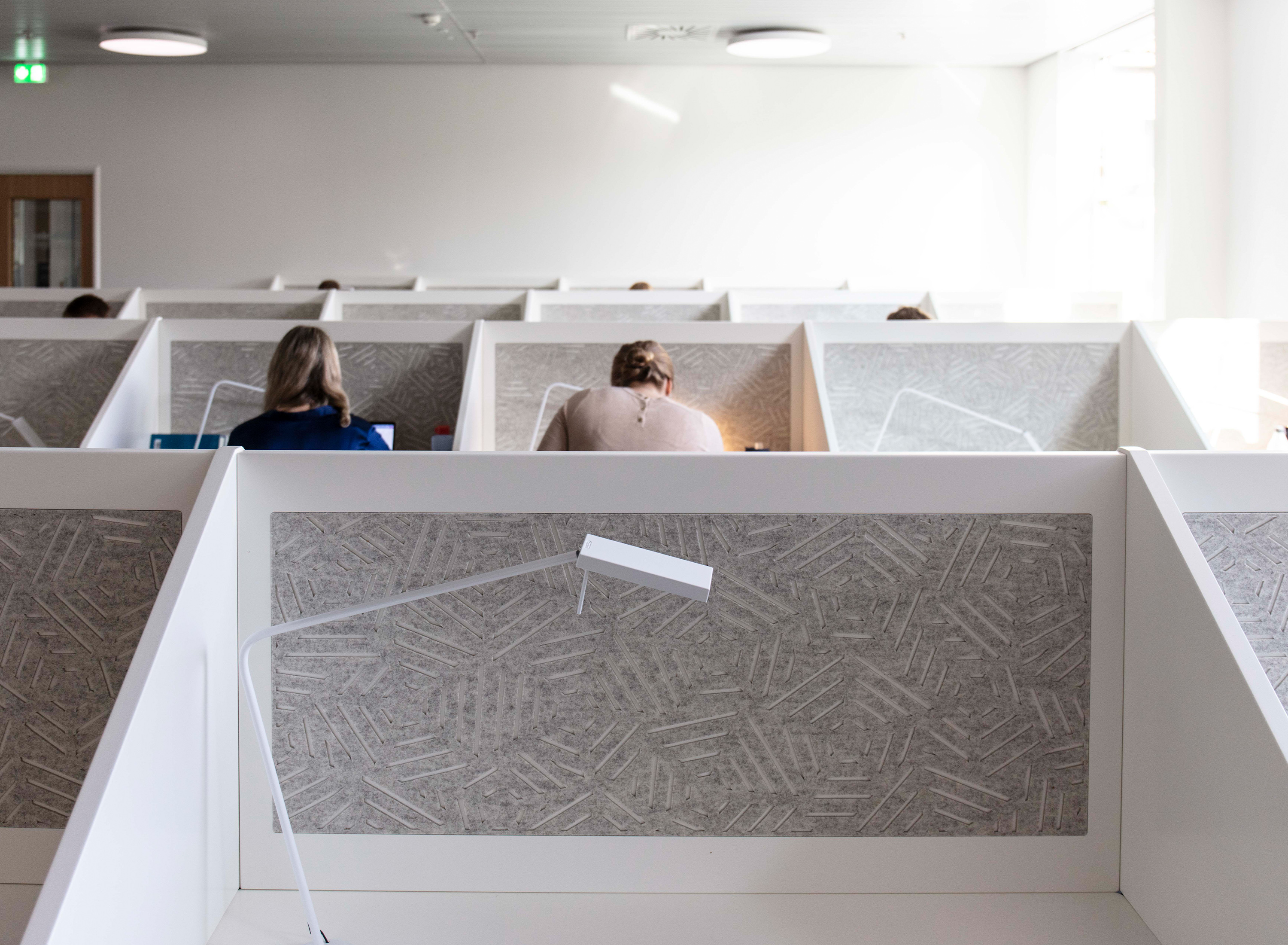 filt med udskæring som afskærmning