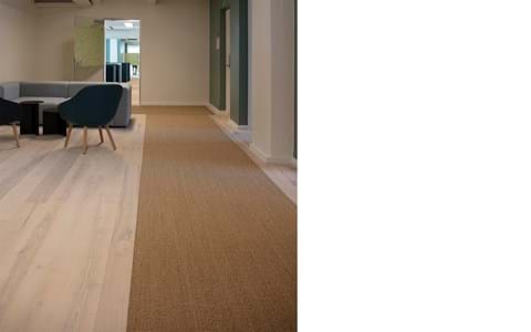 lang gang med Fraster sisal løber