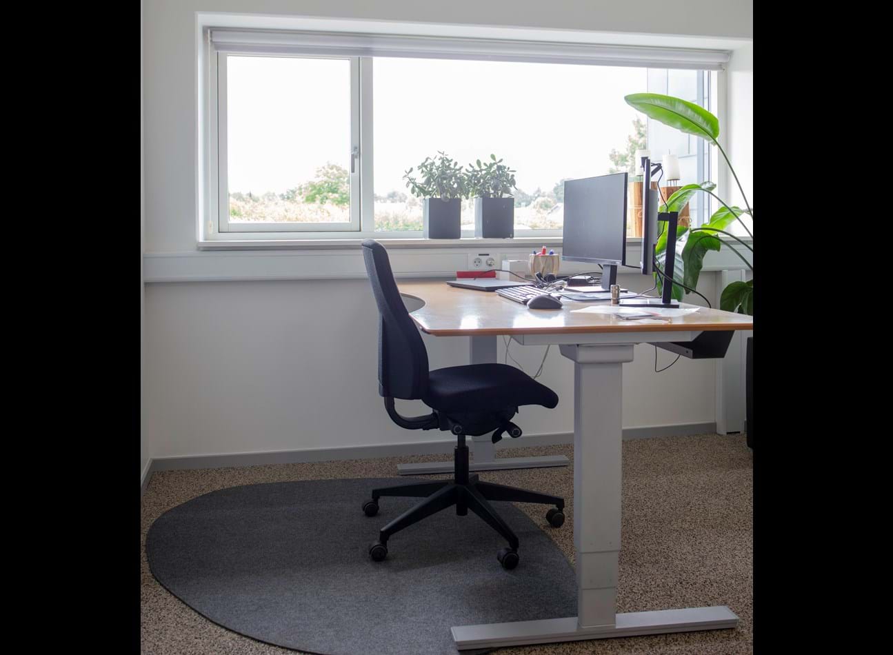 Kingo, Spot stoleunderlag under en arbejdsplads