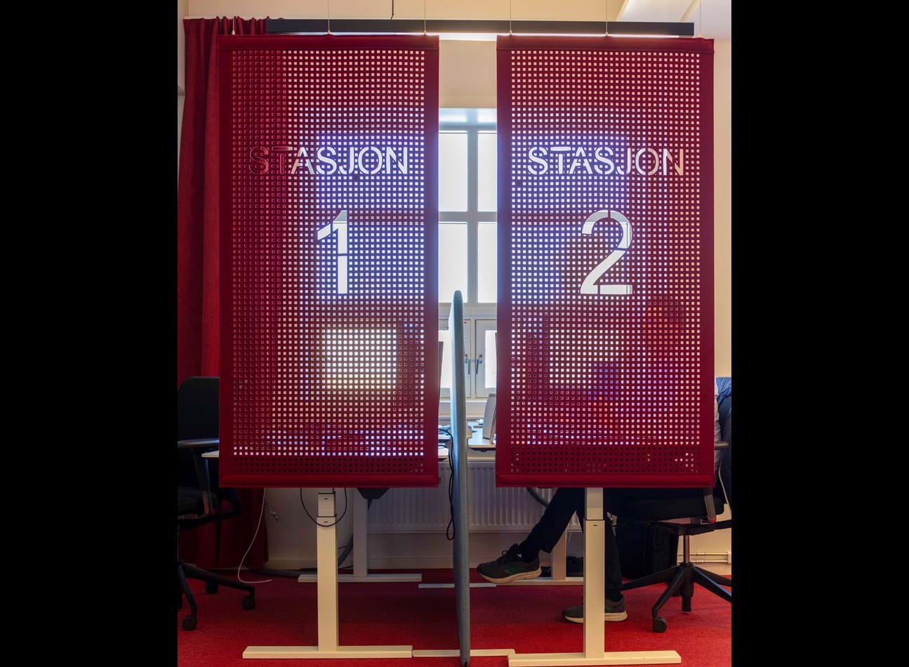 CoverSingle forand stasjon 1 og 2, YX stasjon, Norge